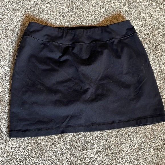 CALIA black skort large - Picture 1 of 2